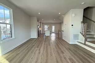 106 E Stiger St, Hackettstown, NJ 07840 - Photo 4
