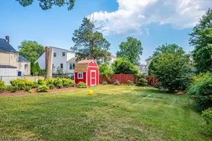 289 Hazel Pl, Union Township, NJ 07083 - Photo 24