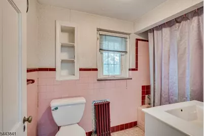 289 Hazel Pl, Union Township, NJ 07083 - Photo 22