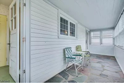 289 Hazel Pl, Union Township, NJ 07083 - Photo 12