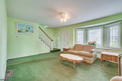 289 Hazel Pl, Union Township, NJ 07083 - Photo 6
