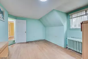 289 Hazel Pl, Union Township, NJ 07083 - Photo 16