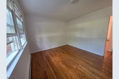 87 Elm Rd, Caldwell, NJ 07006 - Photo 4