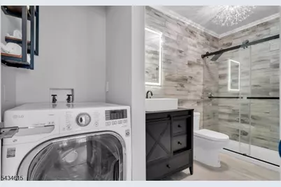 96D White Str, Eatontown, NJ 07724 - Photo 6