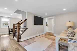 109 Castle Rock Rd, Jefferson Township, NJ 07849 - Photo 8