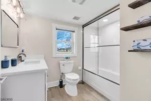 109 Castle Rock Rd, Jefferson Township, NJ 07849 - Photo 16