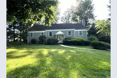 55 Tanglewood Dr, Summit, NJ 07901 - Photo 1