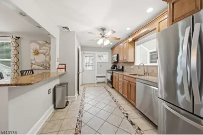 1116 Seib Ave, Elizabeth, NJ 07202 - Photo 8