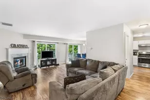 5 Garden Ct, Roxbury Township, NJ 07876 - Photo 2