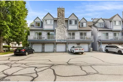5 Garden Ct, Roxbury Township, NJ 07876 - Photo 1