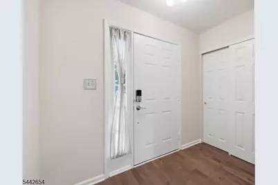 32 Birch Ter, Mount Arlington, NJ 07856 - Photo 4