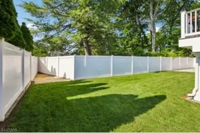 50 Lincoln Pl, Waldwick, NJ 07463 - Photo 10
