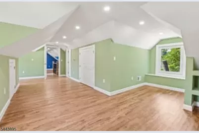 50 Lincoln Pl, Waldwick, NJ 07463 - Photo 14
