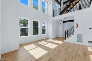 199 N Park St, East Orange, NJ 07017 - Photo 2