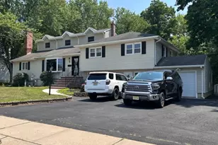 62 Andover Dr, Wayne, NJ 07470 - Photo 2