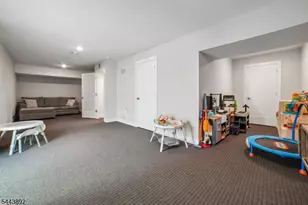 90 Sowers Dr, Mount Olive, NJ 07840 - Photo 22