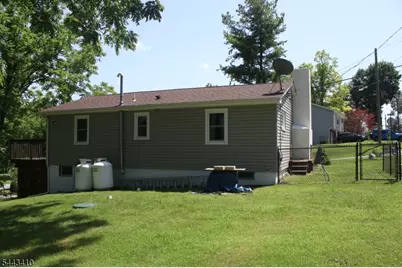 12 Clover Ln, Vernon, NJ 07418 - Photo 2