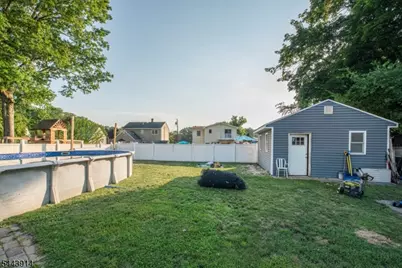 73 Bergen Ave, Wanaque, NJ 07420 - Photo 4