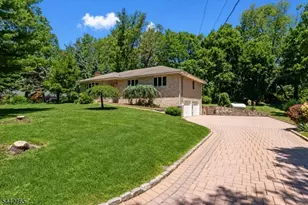1542 US Hwy 22, Mountainside, NJ 07092 - Photo 2