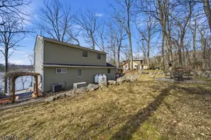 51 Lakeside Dr, Vernon, NJ 07422 - Photo 28