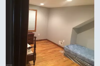 1034 Stone St, Union Township, NJ 07083 - Photo 16