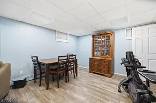 52 Roxbury Dr, Roxbury Township, NJ 07847 - Photo 24