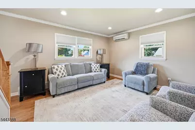 52 Roxbury Dr, Roxbury Township, NJ 07847 - Photo 4