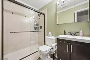 52 Roxbury Dr, Roxbury Township, NJ 07847 - Photo 10