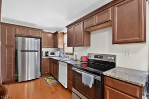 60 Washington Dr, Watchung, NJ 07069 - Photo 6