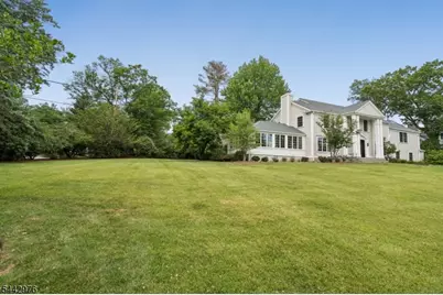 125 Stewart Rd, Millburn Twp., NJ 07078 - Photo 4