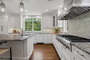 125 Stewart Rd, Millburn Twp., NJ 07078 - Photo 14