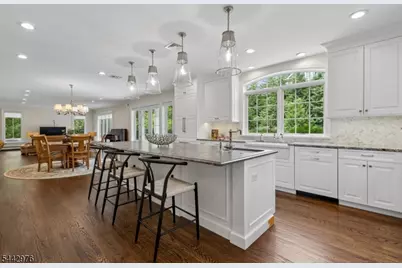 125 Stewart Rd, Millburn Twp., NJ 07078 - Photo 18