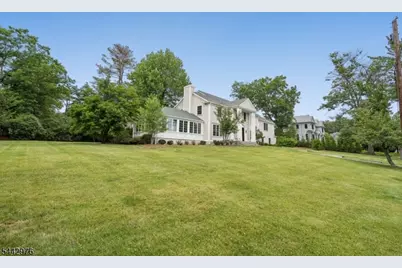 125 Stewart Rd, Millburn Twp., NJ 07078 - Photo 46