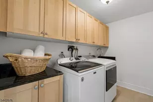 125 Stewart Rd, Millburn Twp., NJ 07078 - Photo 38