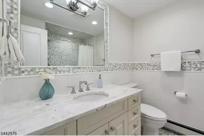 125 Stewart Rd, Millburn Twp., NJ 07078 - Photo 32