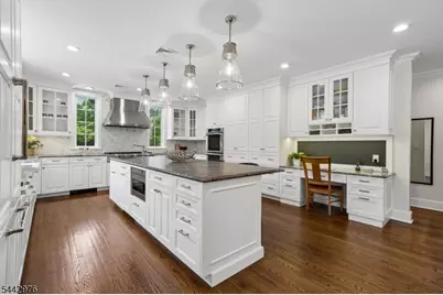 125 Stewart Rd, Millburn Twp., NJ 07078 - Photo 16
