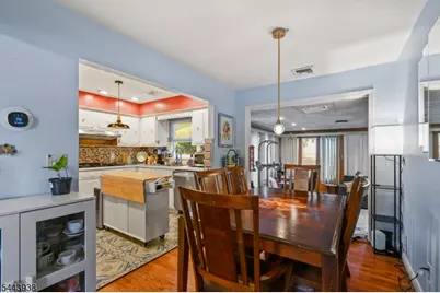 57 Ivanhoe Ter, Bloomfield, NJ 07003 - Photo 8