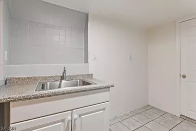 86 Clendenny Ave, Jersey City, NJ 07304 - Photo 14