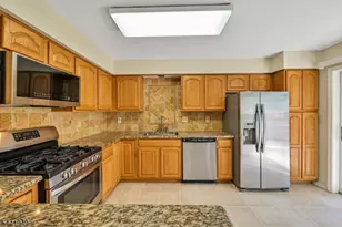 2602 Johnson Cir, Bridgewater, NJ 08807 - Photo 4