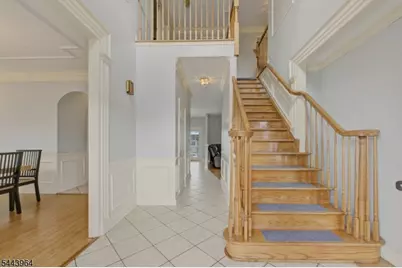 1316 Sassafras Ln, Monroe Township, NJ 08094 - Photo 4