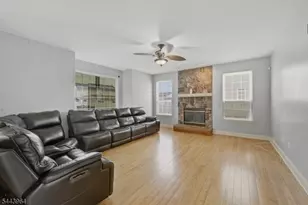 1316 Sassafras Ln, Monroe Township, NJ 08094 - Photo 10