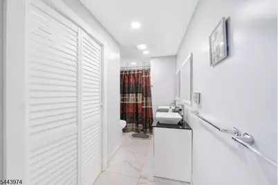 61 Keer Ave, Newark, NJ 07112 - Photo 12