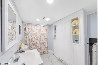 61 Keer Ave, Newark, NJ 07112 - Photo 22