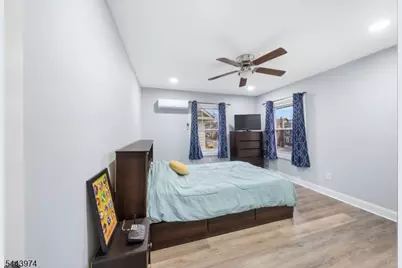 61 Keer Ave, Newark, NJ 07112 - Photo 14