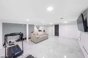 61 Keer Ave, Newark, NJ 07112 - Photo 20