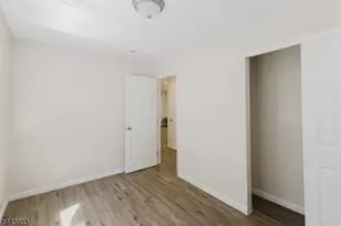 1152 Inwood Pl, Plainfield, NJ 07062 - Photo 10