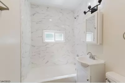 1152 Inwood Pl, Plainfield, NJ 07062 - Photo 8