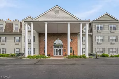 2 Richmond Road #302, West Milford, NJ 07480 - Photo 2