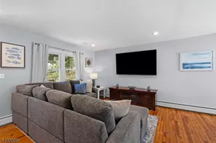 34 Rogers Ln, Sparta Township, NJ 07871 - Photo 8