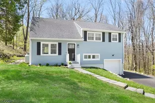 34 Rogers Ln, Sparta Township, NJ 07871 - Photo 2